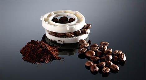 2004 m. pristatyta „Saeco“ kavos virimo sistema ir 100 % keraminis malūnėlis