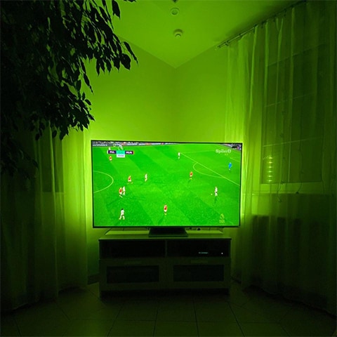 Futbola spēle Ambilight TV